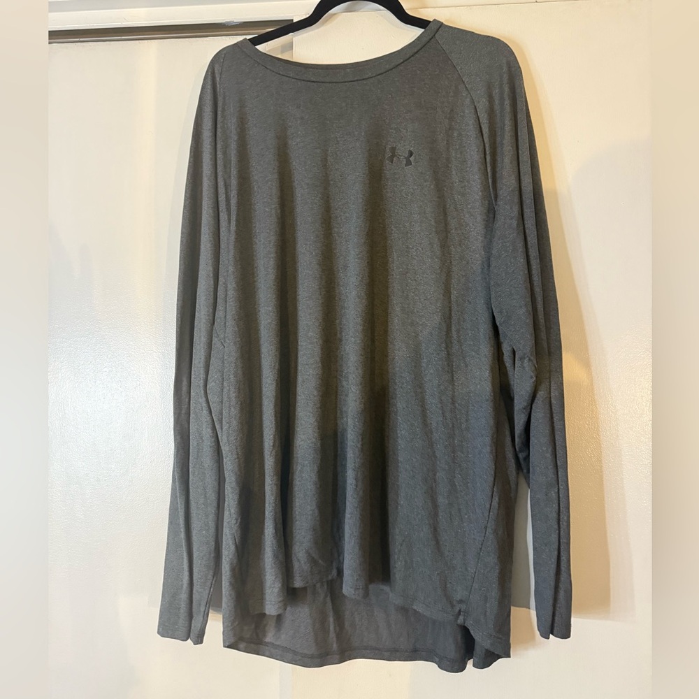 Under Armour Men's Charcoal Long Sleeve Tee